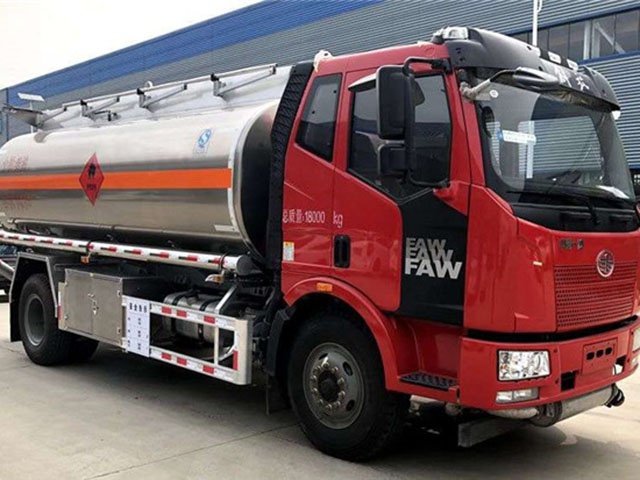 油罐车