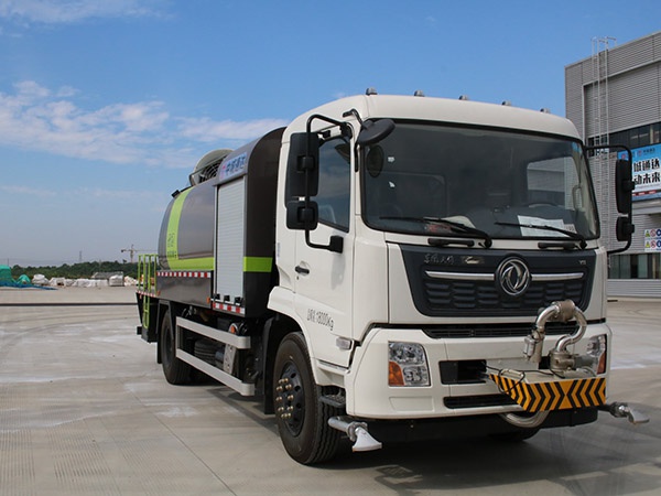 洒水车