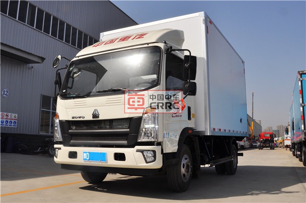 4米重汽豪沃国六冷藏车